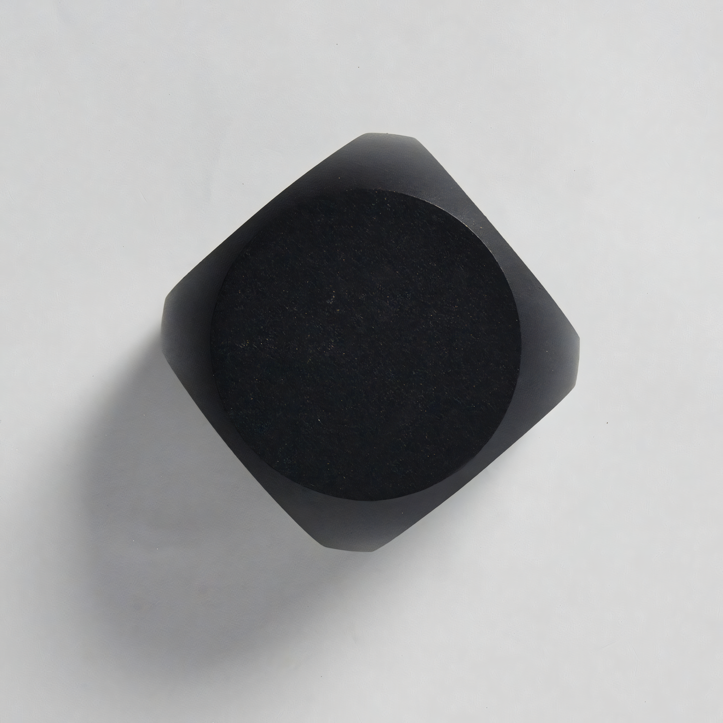 Bridge between present and past, preserving luminous legacies