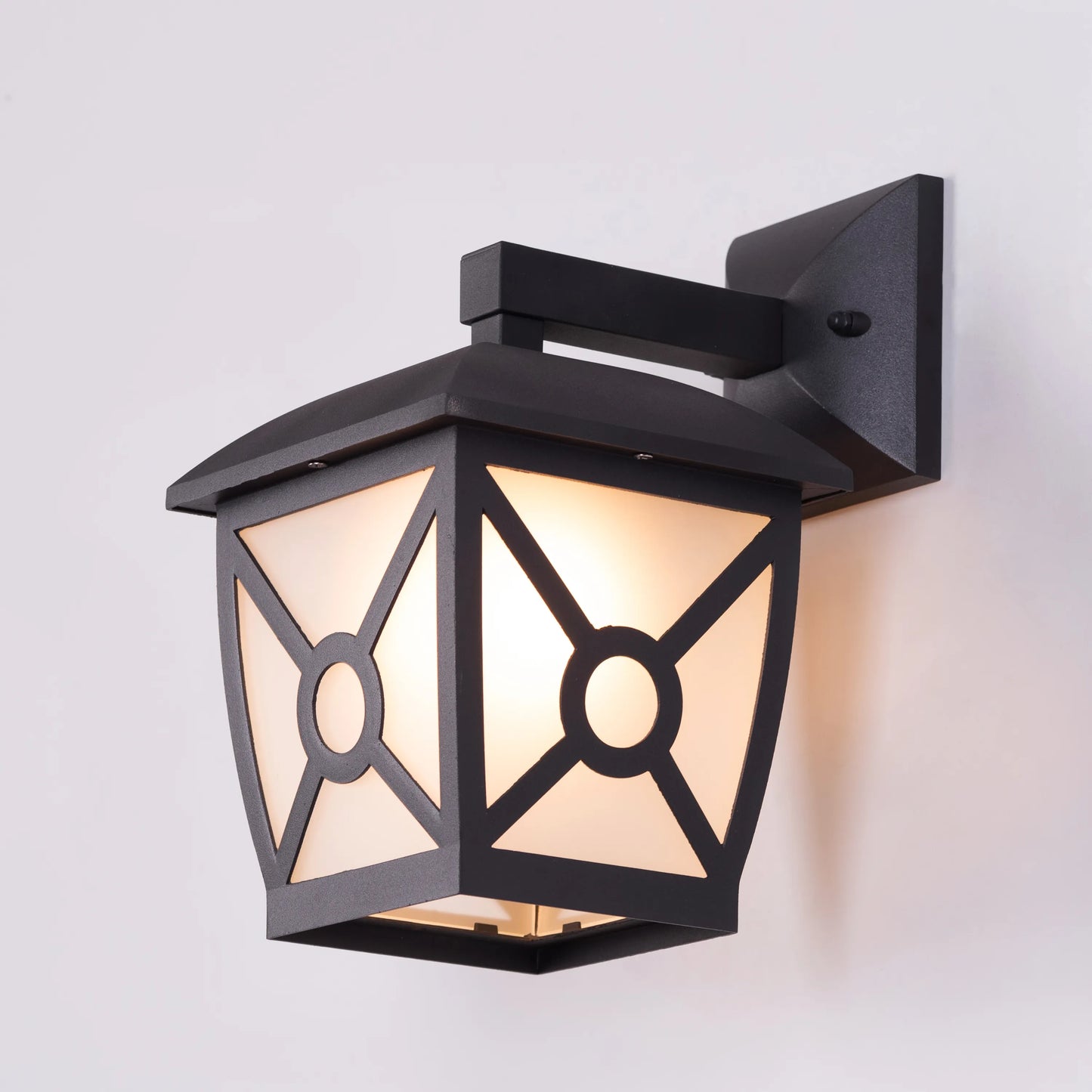 Trade Winds Outdoor / Indoor Wall Light