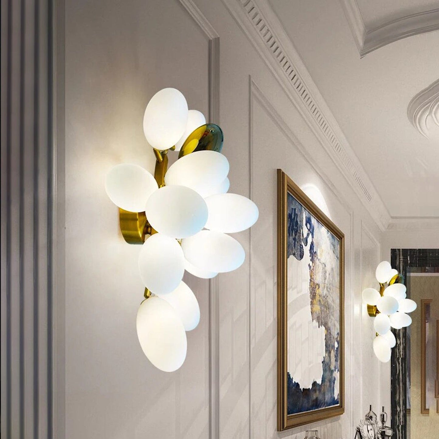 Uvae Albae Wall Light - Echoes of Ancestral Wisdom