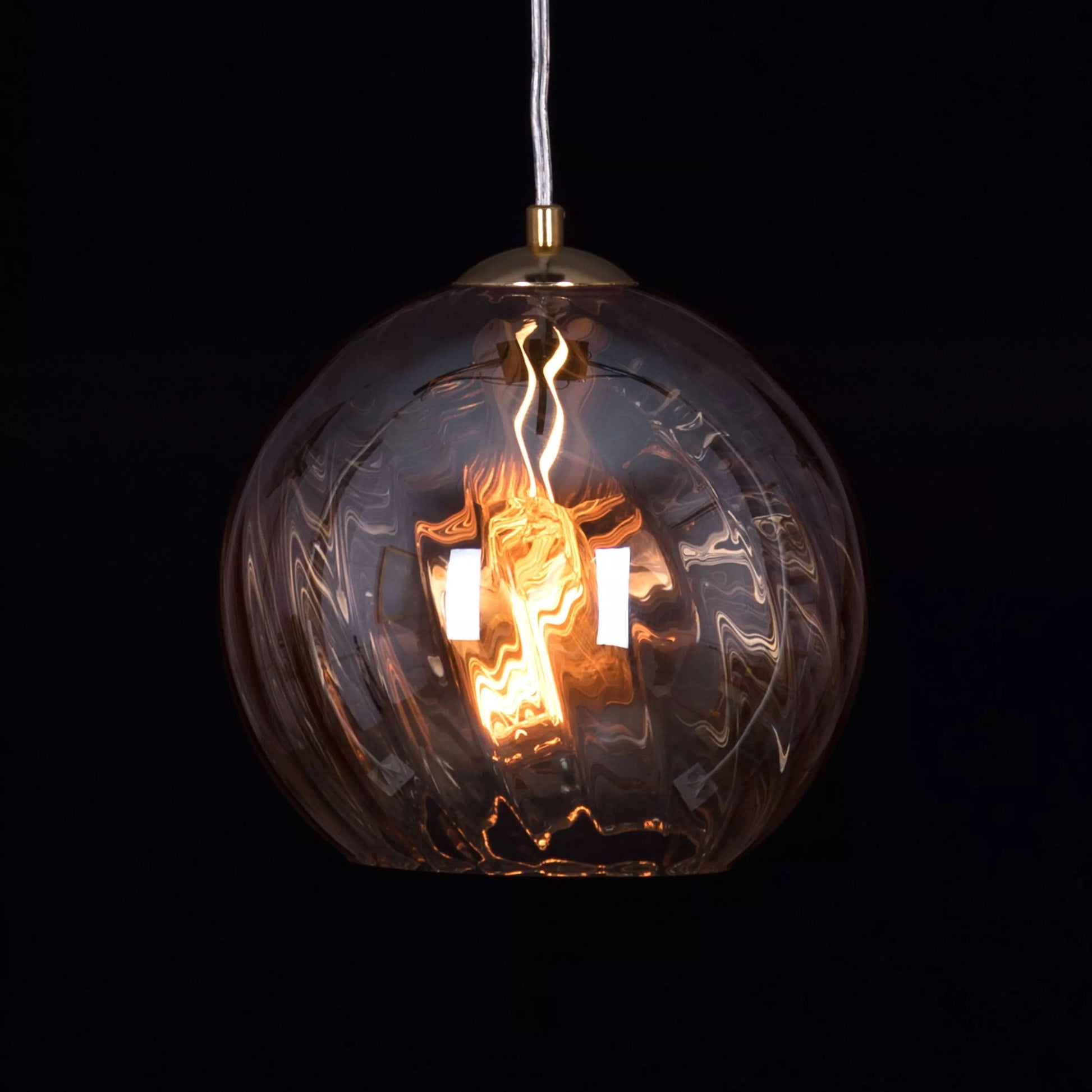 Energy-Efficient Hanging Pendant: Sustainable lighting solution for any interior.