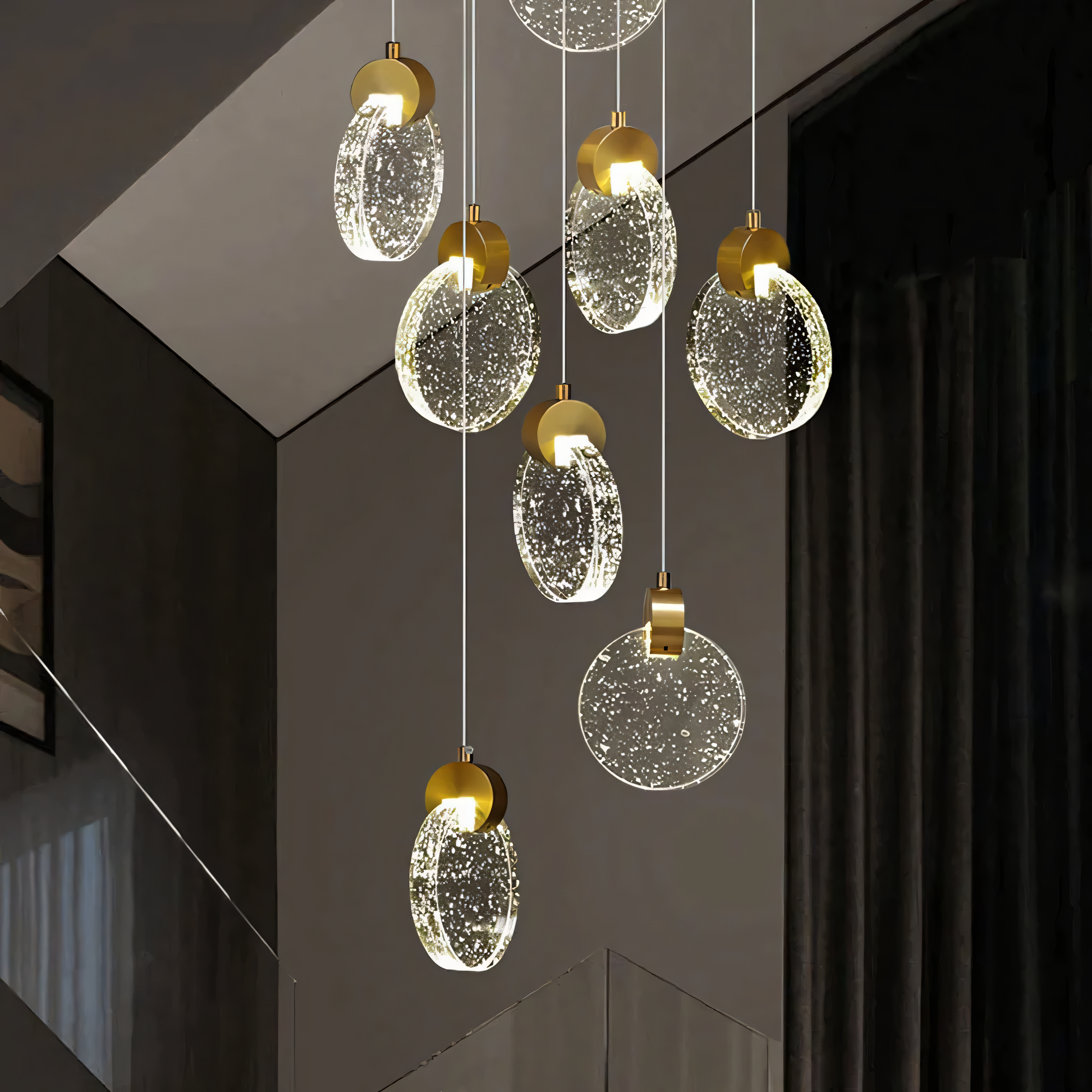 Adjustable hanging chandelier with modern metal frame