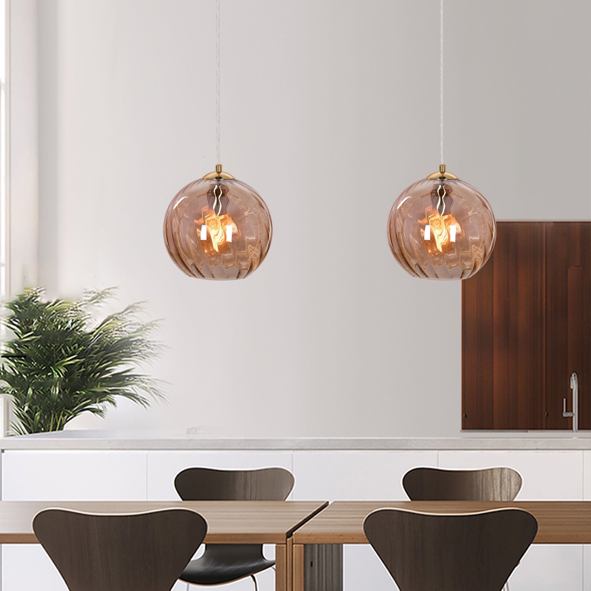 Phaeton Corner Pendant Light: A mesmerizing, organic-inspired LED pendant.