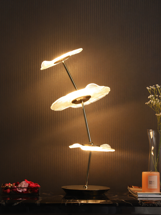 Enchanting 3 Leaf Lamp