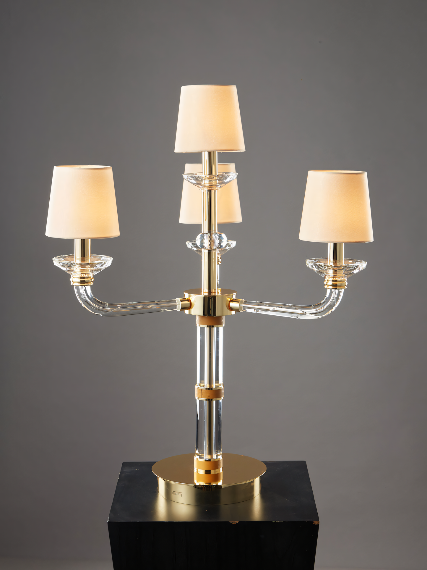 Luxurious Ruth Table Lamp with 4-light design