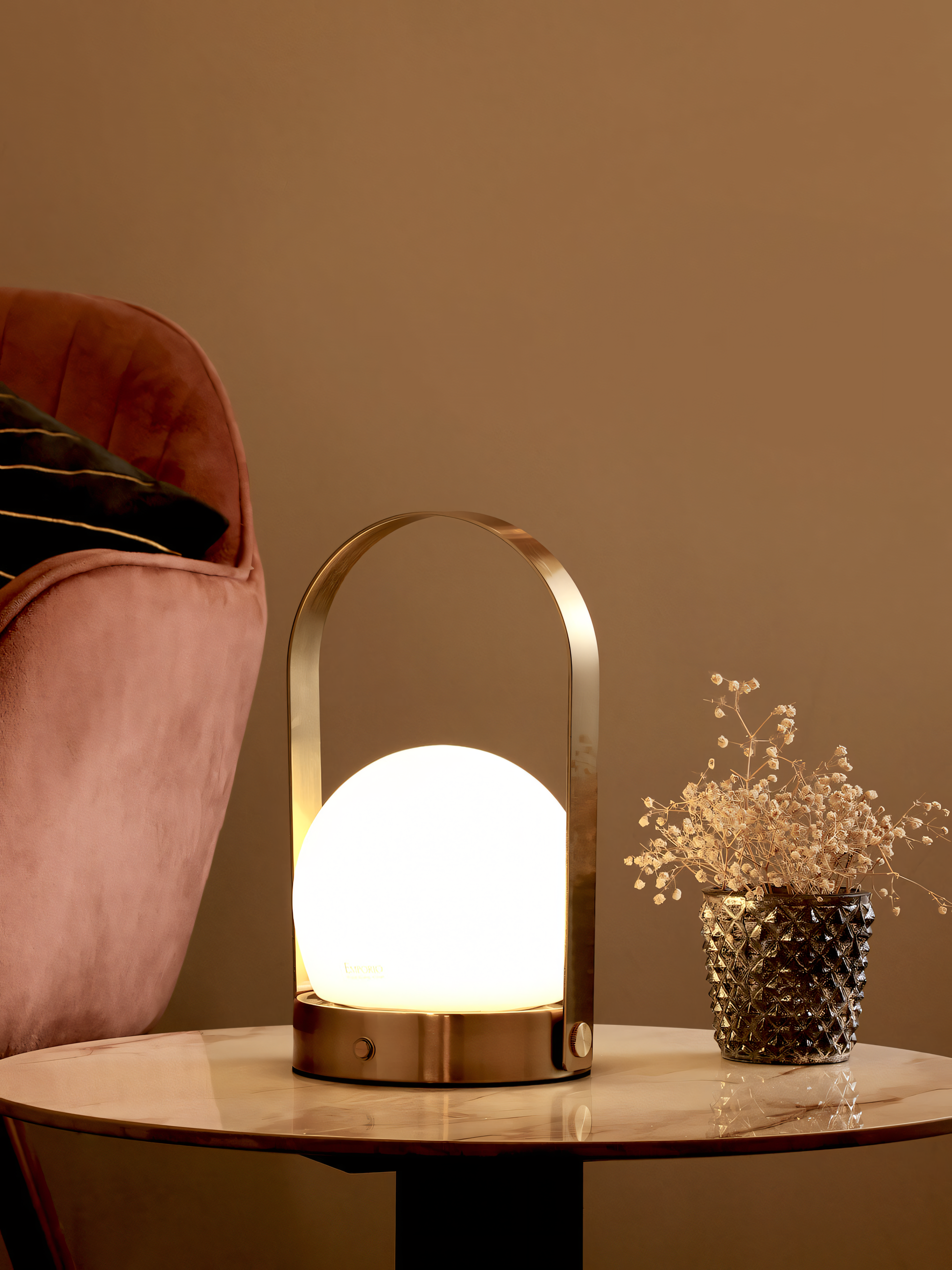 Innovative touch sensor table lamp