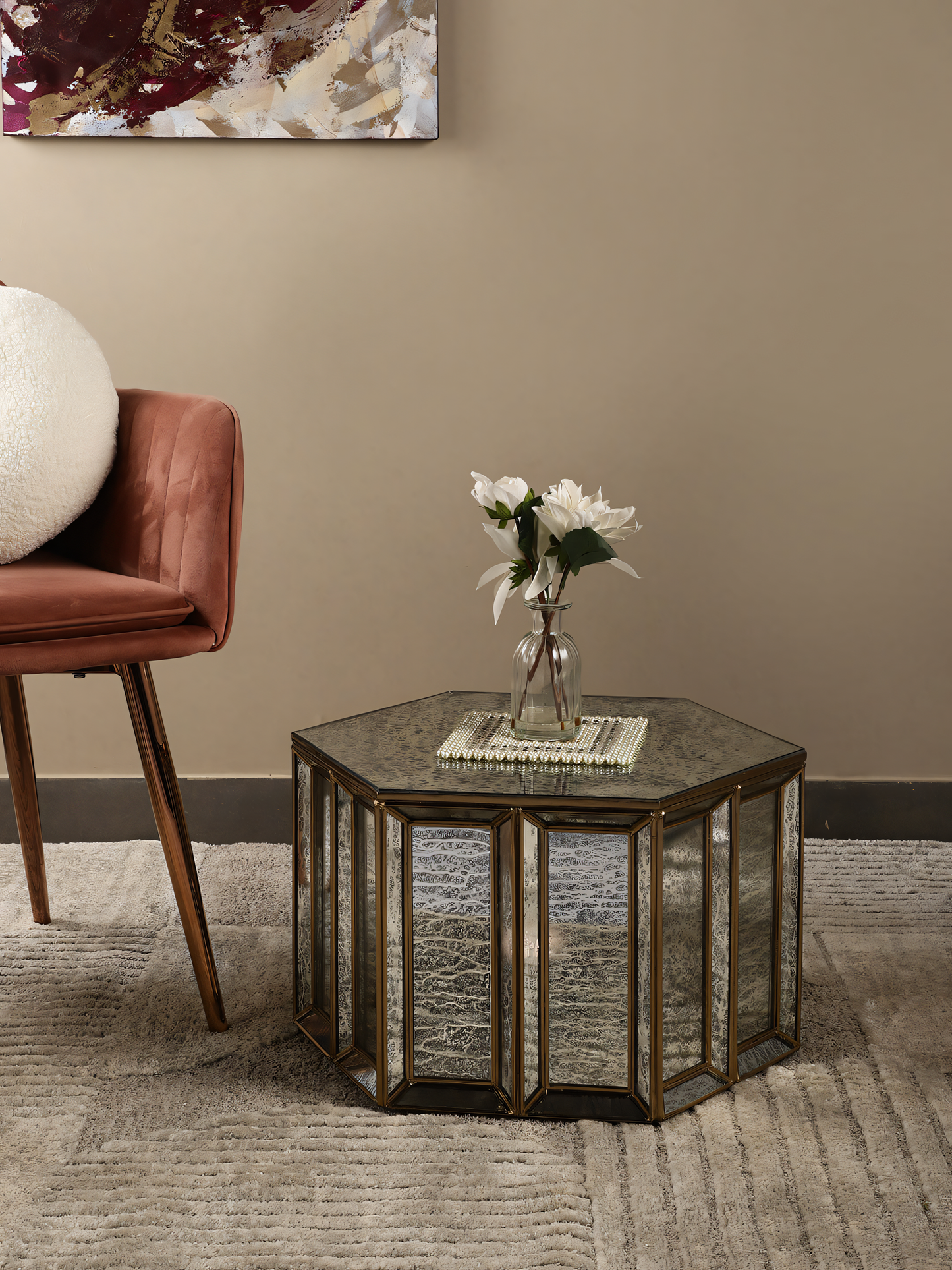 Multifunctional floor lamp and side table in a small, compact design