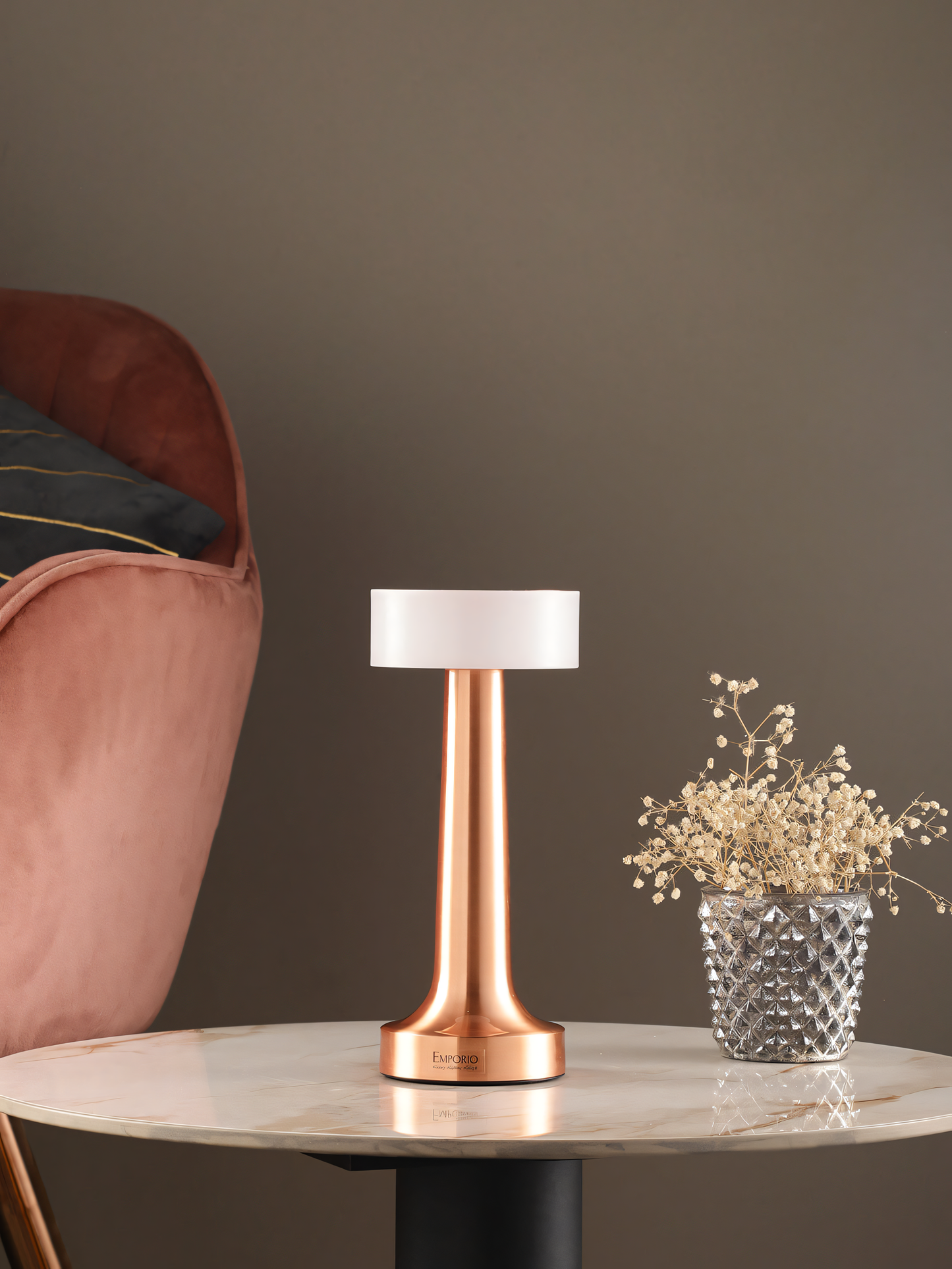 Innovative architectural-inspired LED table lamp