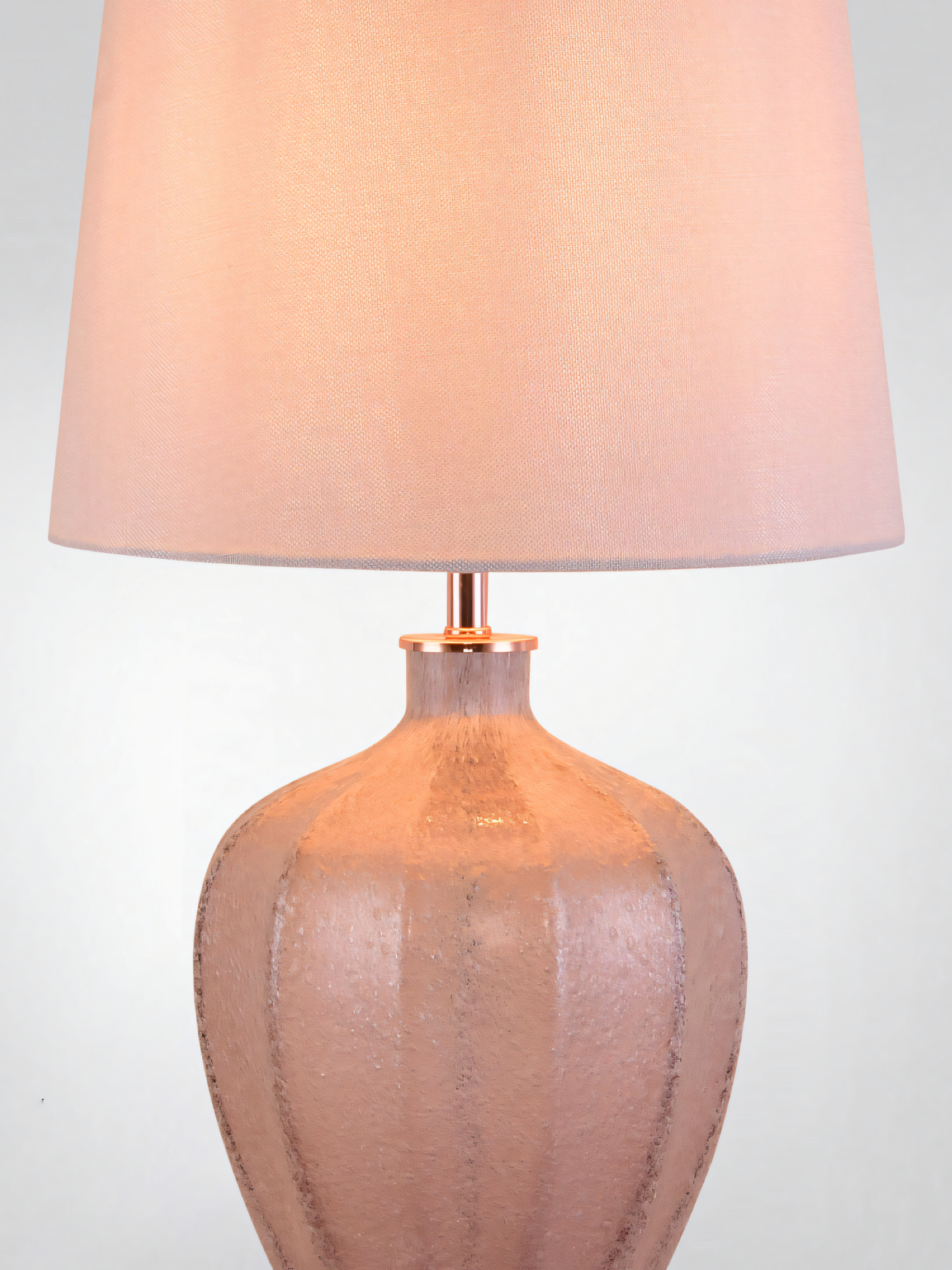 Cozy and inviting table lamp for living room