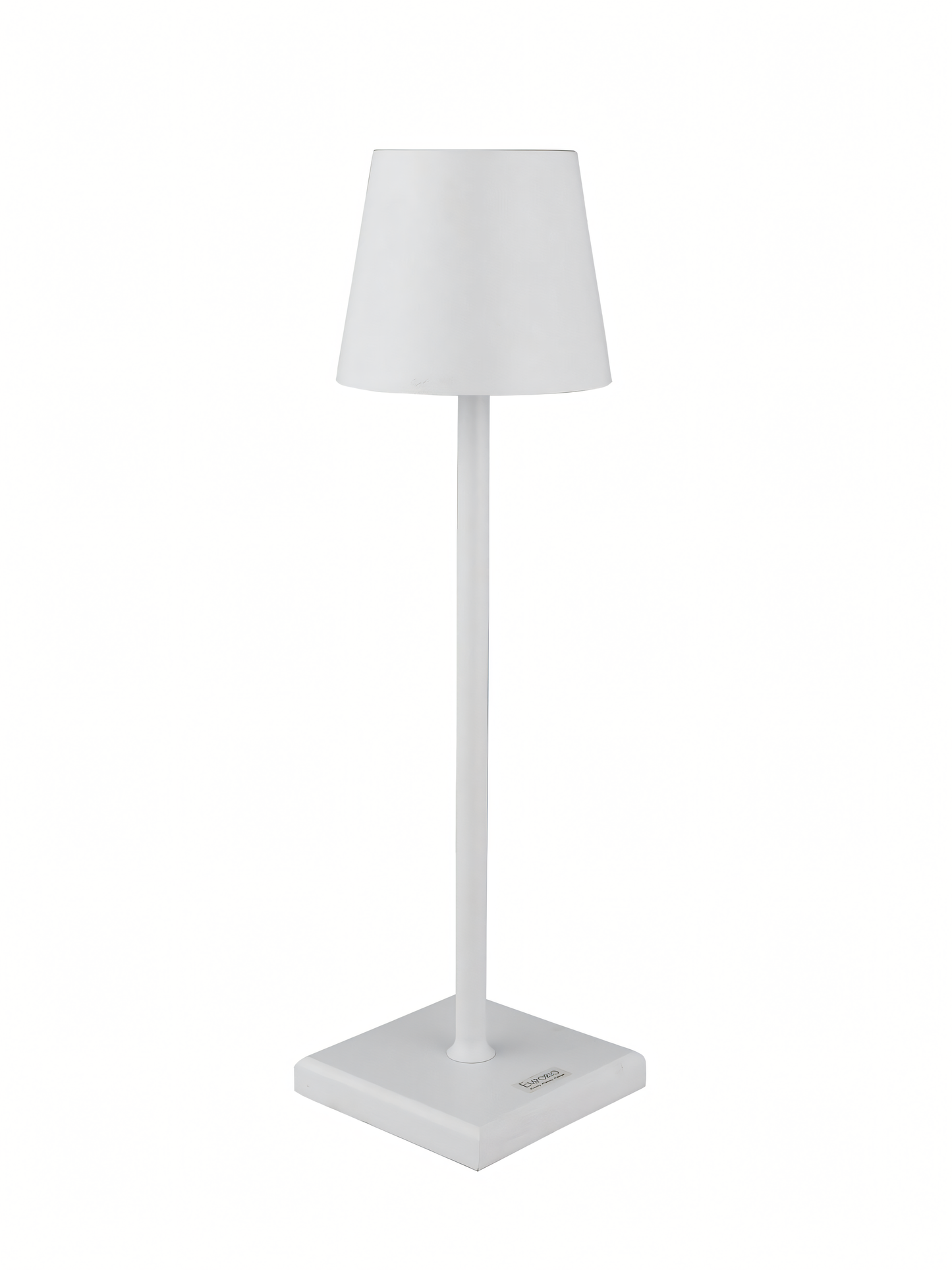 Wireless metal table lamp for bedroom