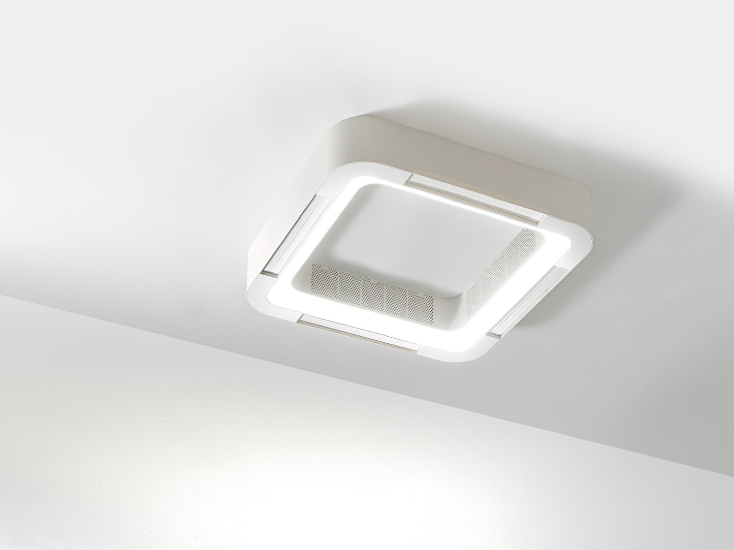 Square white QuadFlow Zen Air with rounded corners and multi-directional intakes