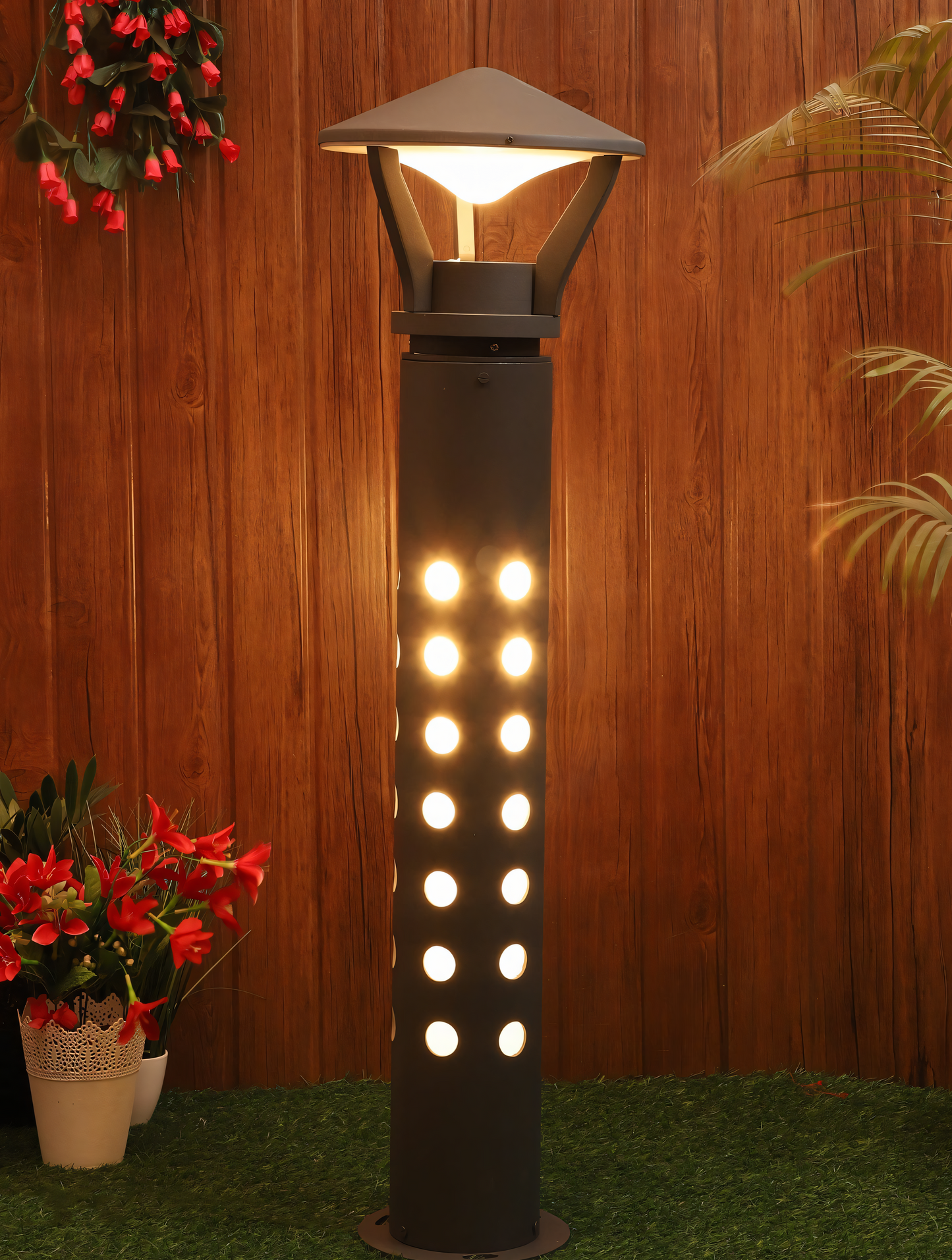 Energy-efficient LED technology of the Trident Canopy Garden Bollard