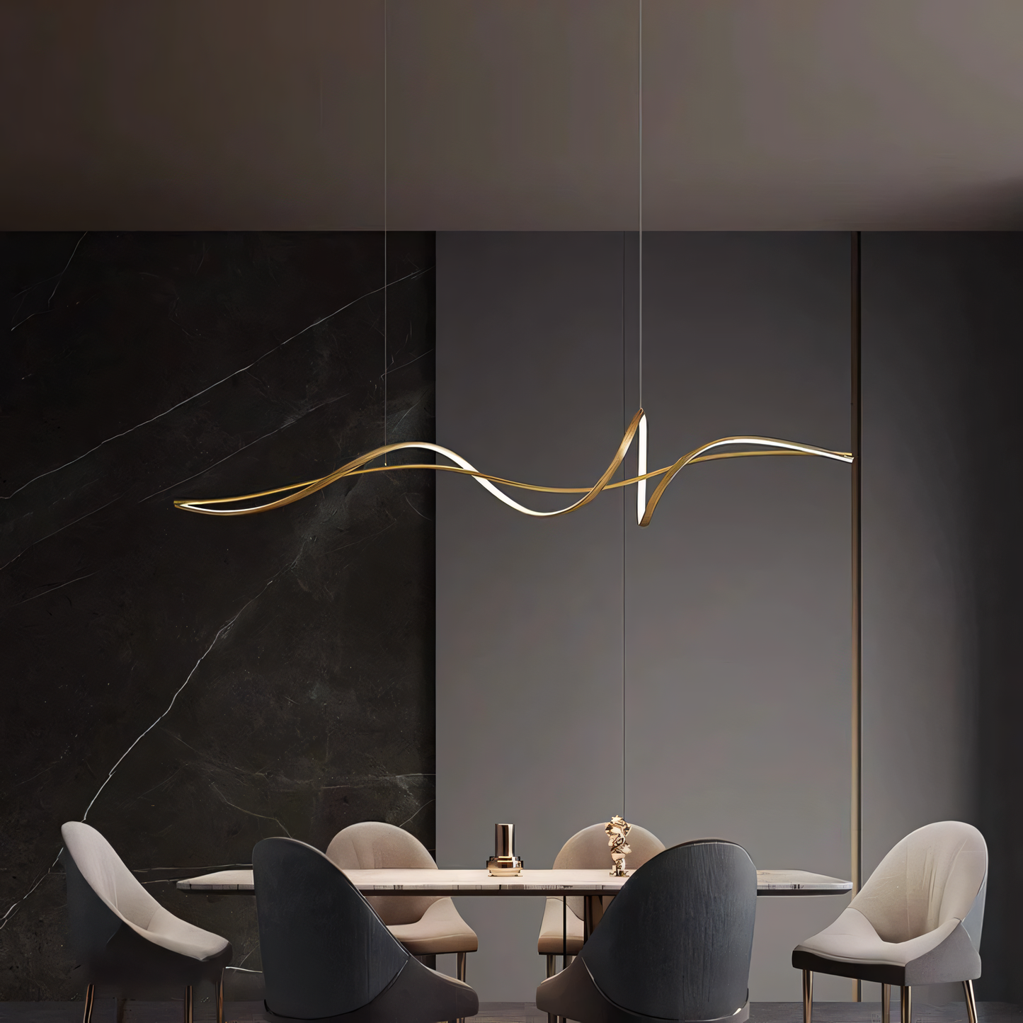 Elegant metallic lighting fixture