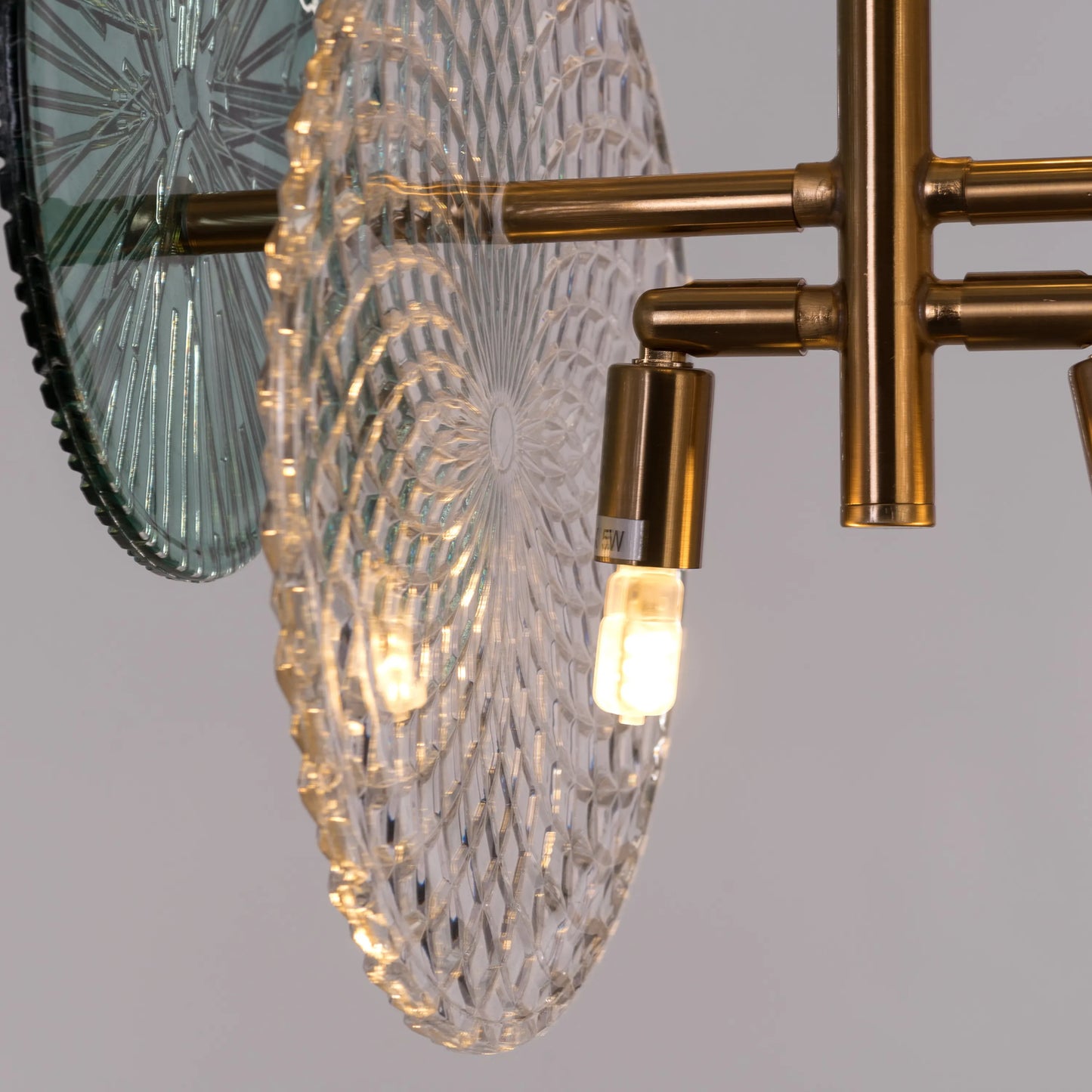 Trendsetter (Medium, Gold) Chandelier