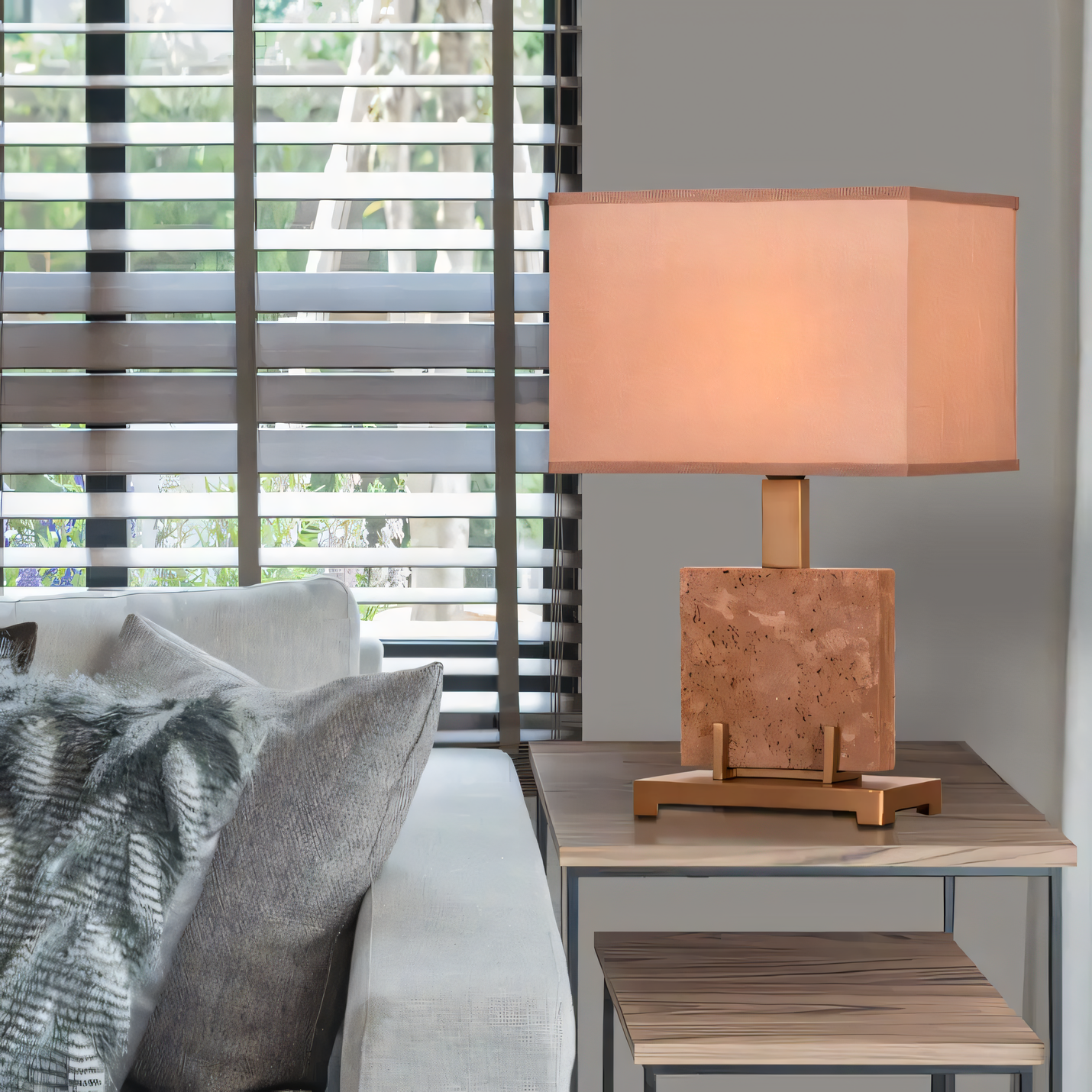 Elegant Marbled Travatino Coffee Table Lamp