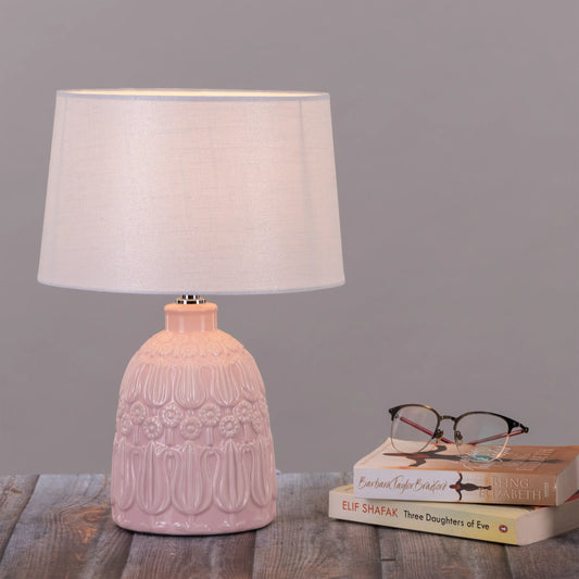 Delightful pink ceramic table lamp