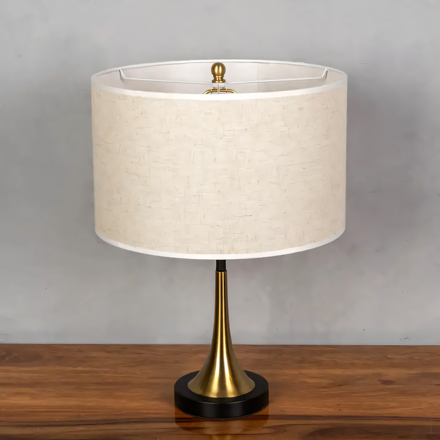 Inviting marble lamp with a metallic gold body