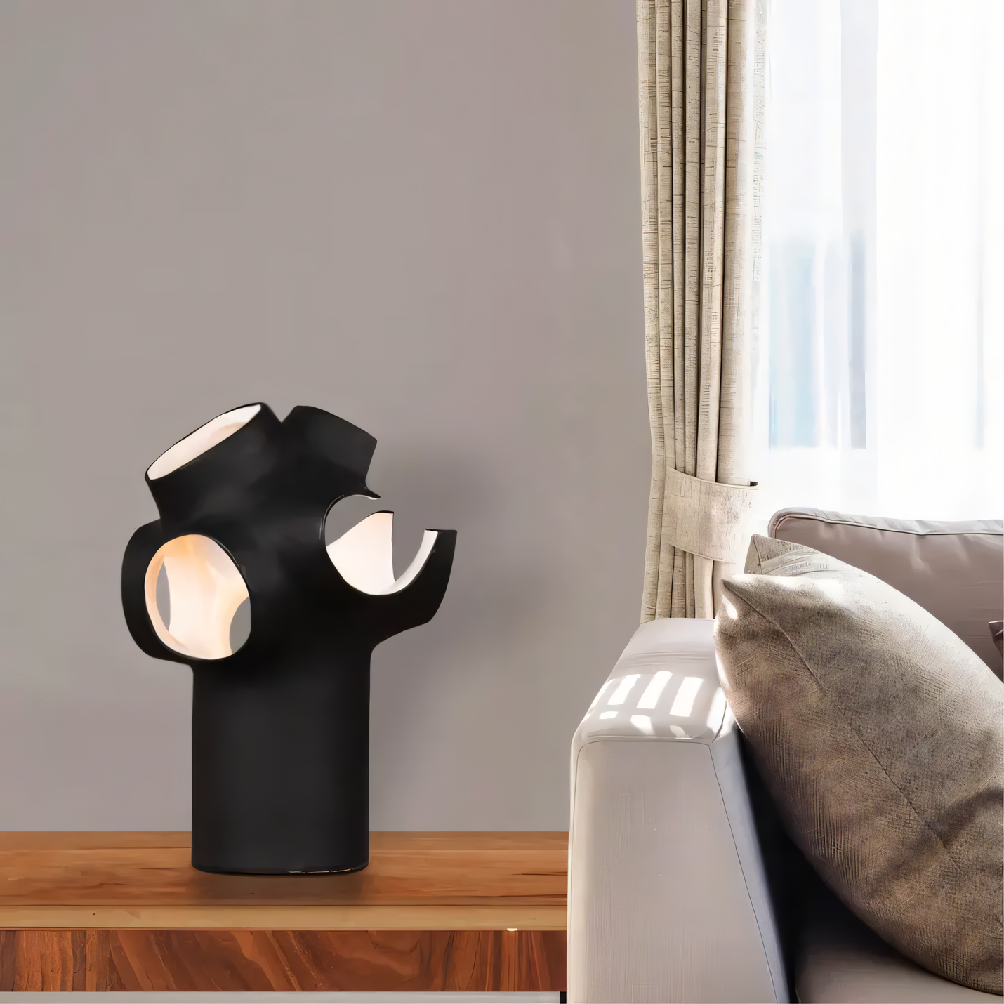 Innovative black and white ceramic table lamp