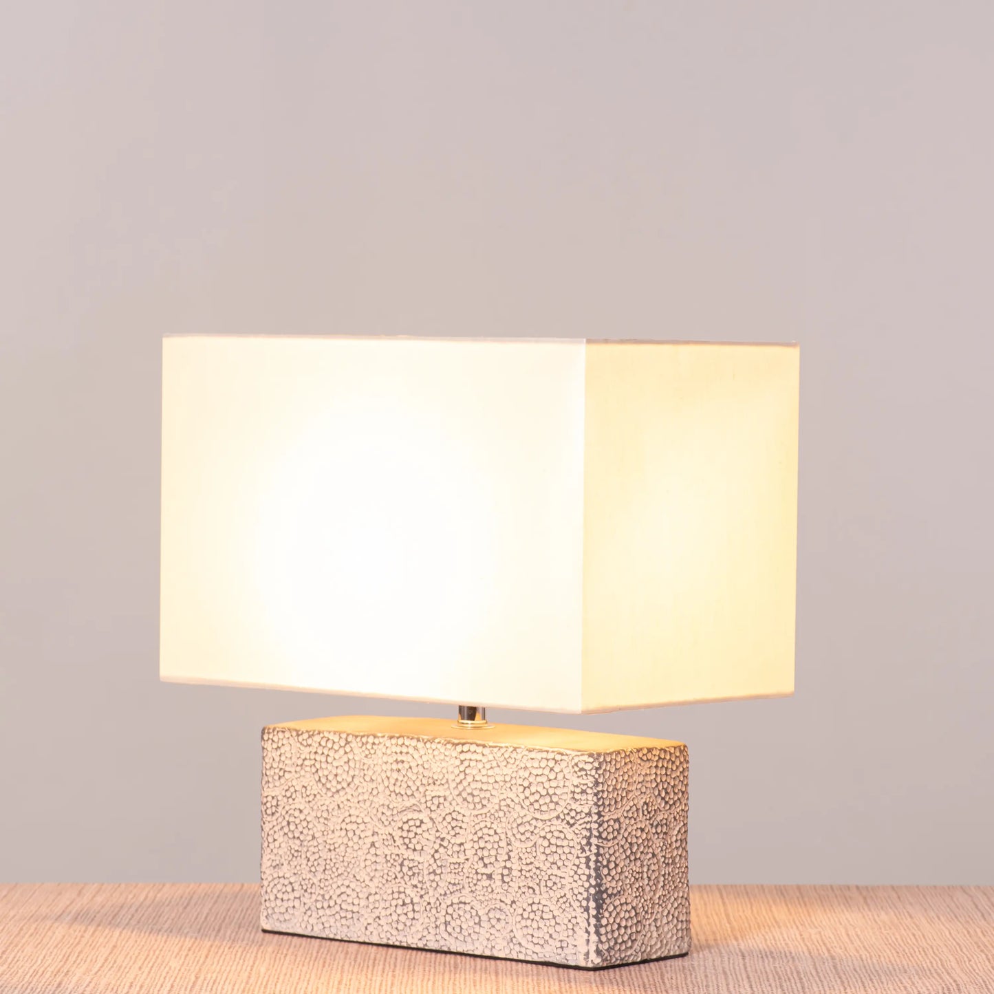 Earthy tones and natural textures in ceramic lamp