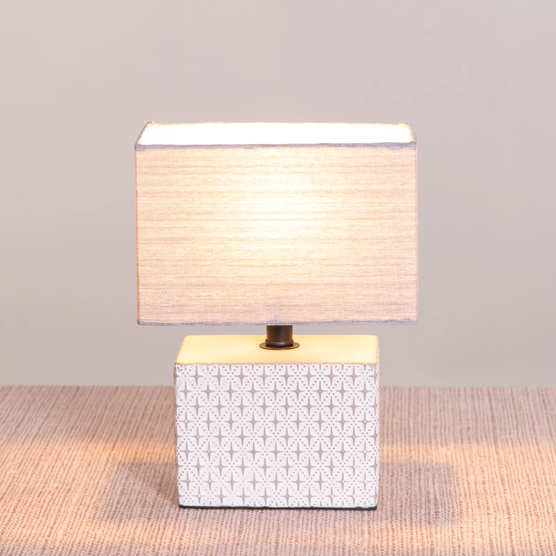 Elegant Bedroom Box Table Lamp