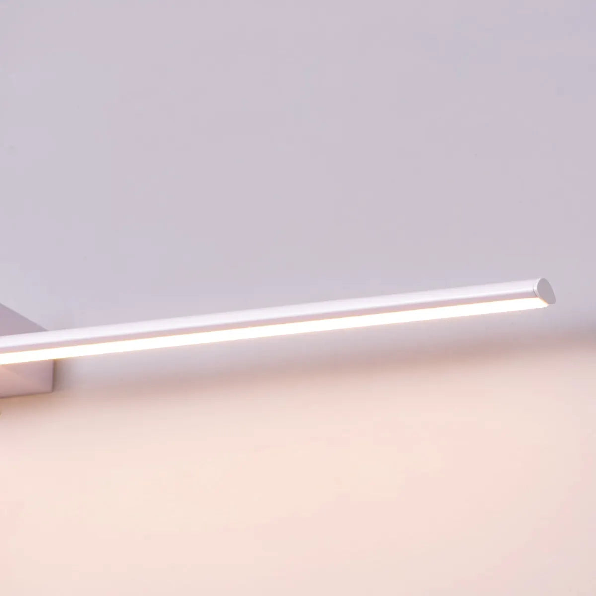 Streamline Vanity Light