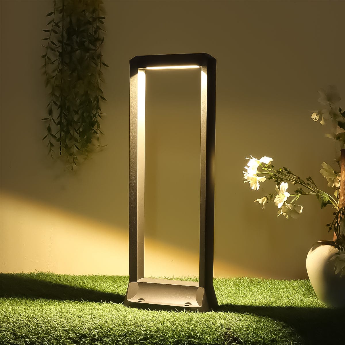 Sustainable hatch bollard lights for eco-conscious gardens