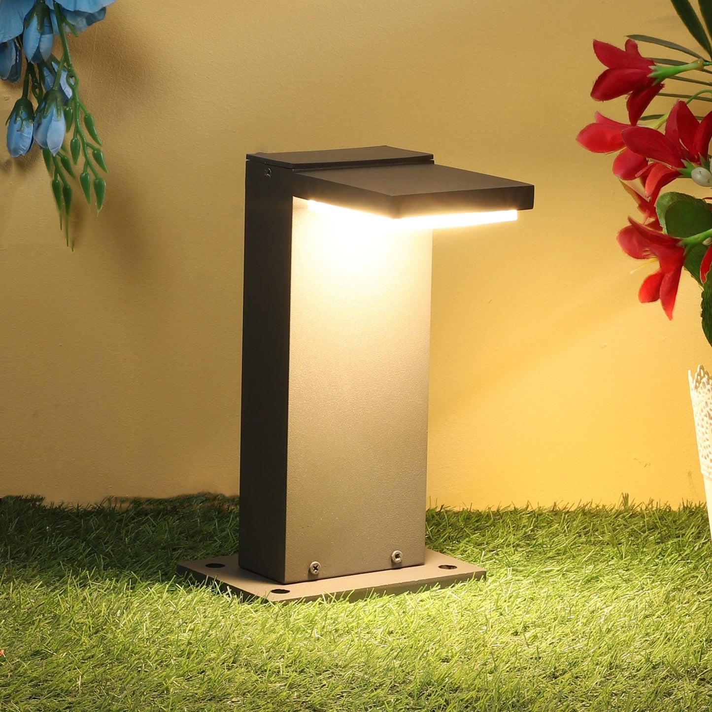 L-shaped bollard garden light for enchanting outdoor spaces