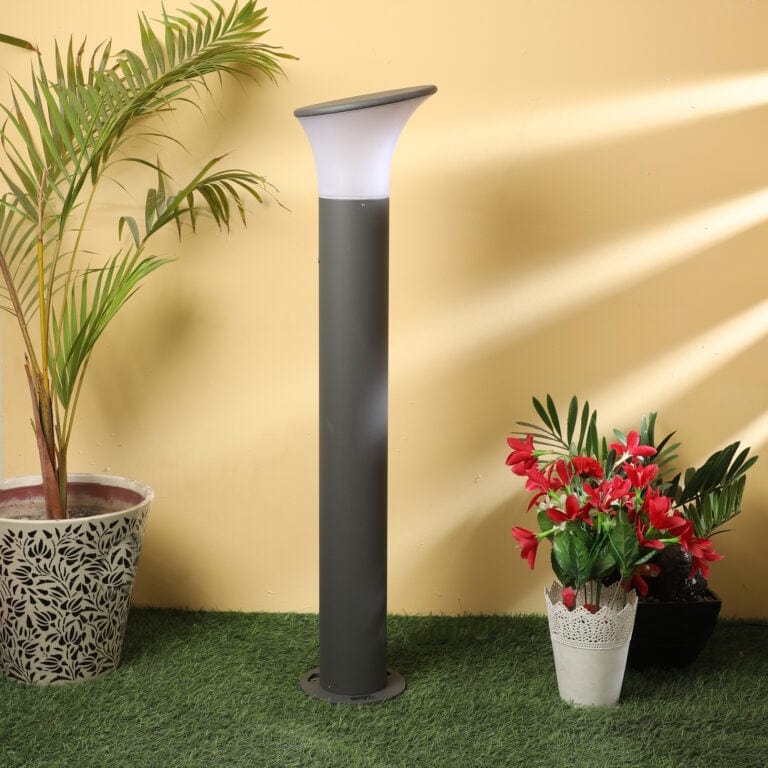 HC 7299 - Bollard casting warm coastal glow