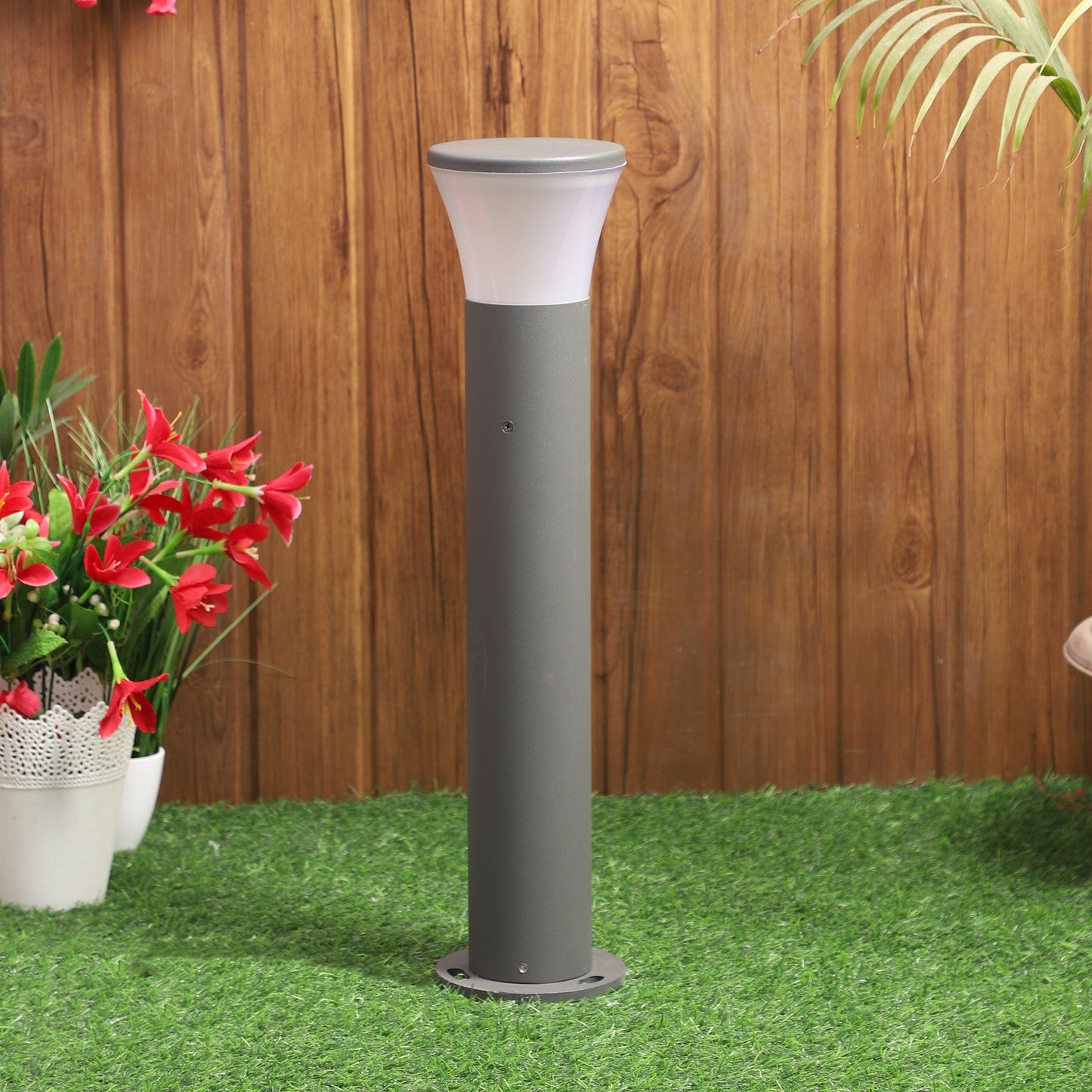 Inviting cylindrical bollard lights for urban outdoor living